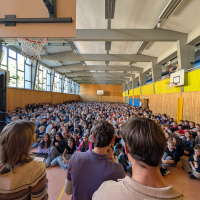 Das Schülersprecher*innen-Team stellt das Schutzkonzept gegen (sexualisierte) Gewalt am OHG vor