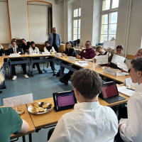 2. Landauer Demokratietag: Planspiel „Kernfrage“ der Friedensakademie Rheinland-Pfalz am Otto-Hahn-Gymnasium